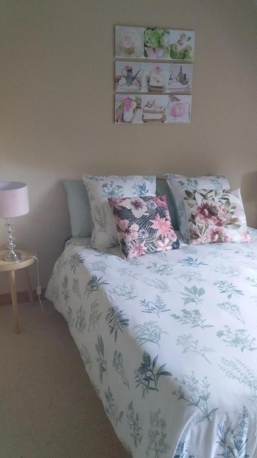 Chambre De Rose - Le Refuge Des Parachutistes - En Bordure Du Marais Neuville-au-Plain Eksteriør bilde